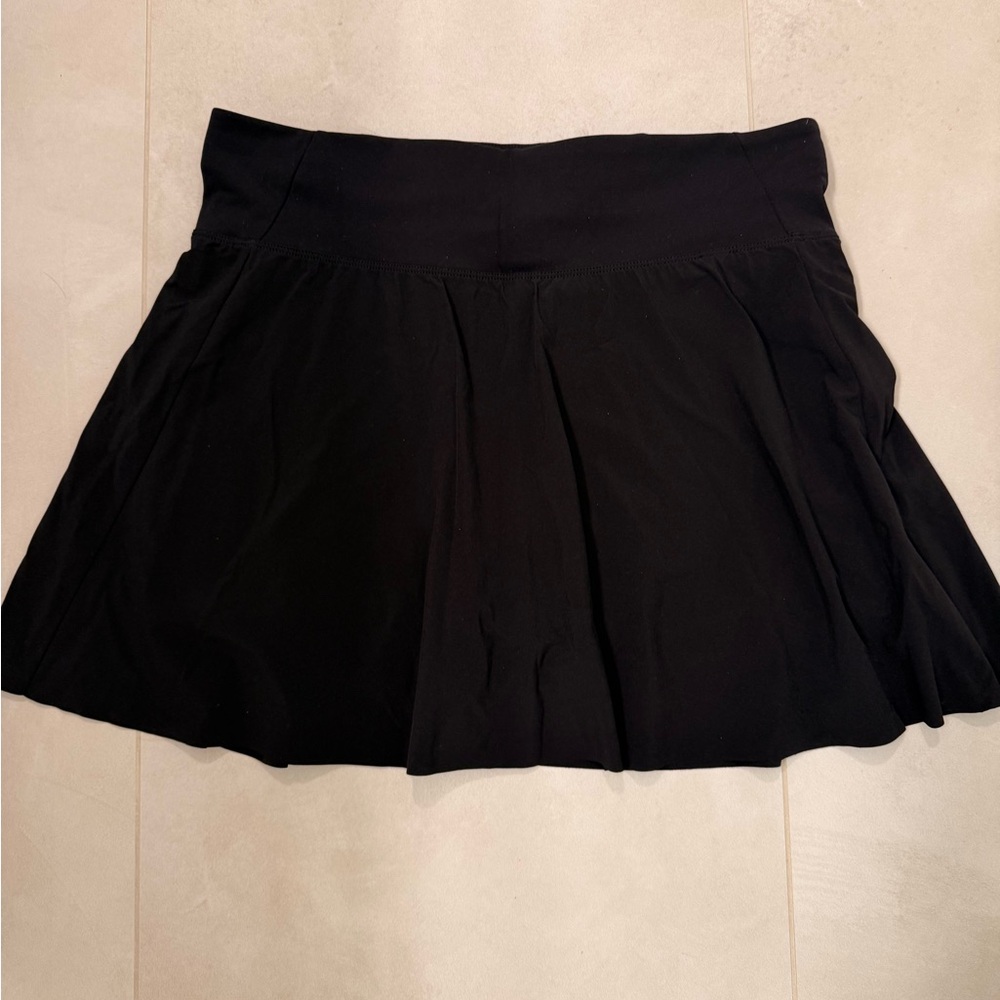 Aritzia TNA Tennis Skirt